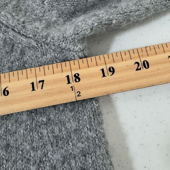 Ann Taylor Women’s Grey Stretch Sweater Size XS Acrylic Blend Winter Essential - Picture 6 of 8